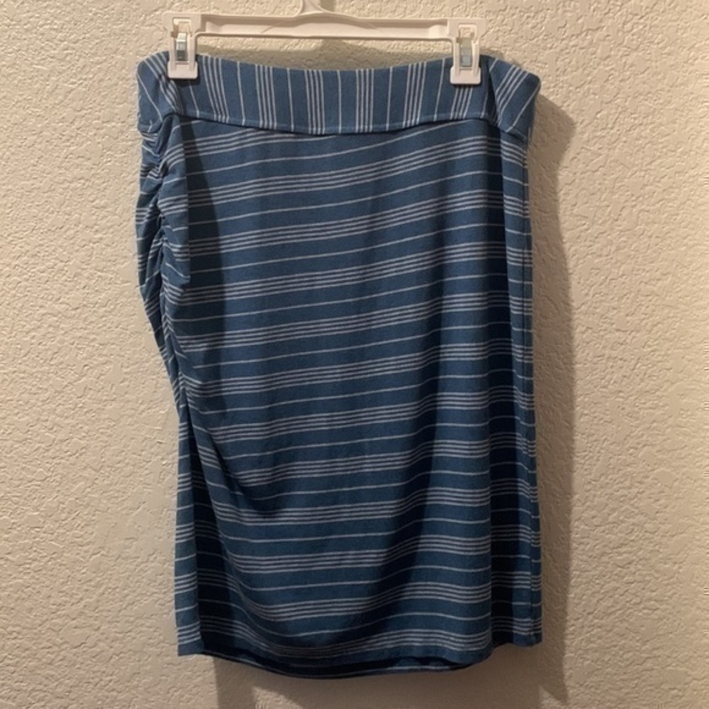 Athleta large skirt designed in Sonoma County CA - Picture 2 of 9